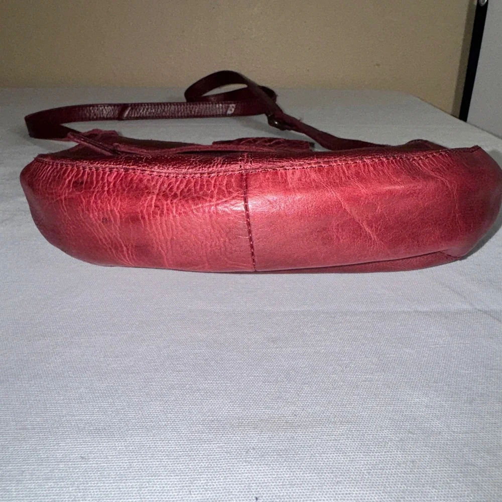Vilenca Holland‎ Red Leather Woven Flap Crossbody Bag Adjustable Strap Purse